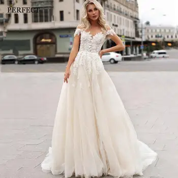 Идеални модерни сватбени рокли Трапецовидна форма, с къси ръкави, Дантелени апликации на гърба, Сватбената рокля на поръчката с стреловидным влак