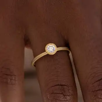 Уникален пръстен от сребро S925 проба с диамантен пръстен и матирано безелем